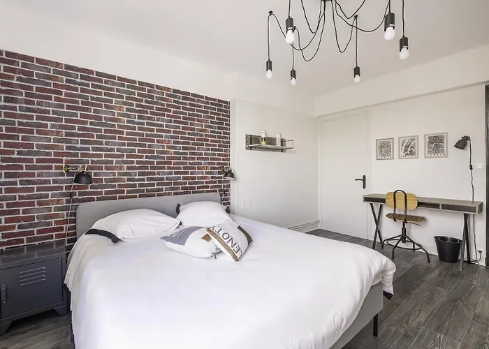 Cosy Neuf Sur Le Port De Plaisance De Appartement *